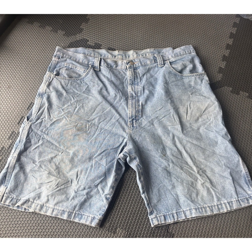 wrangler carpenter jean shorts Size 42